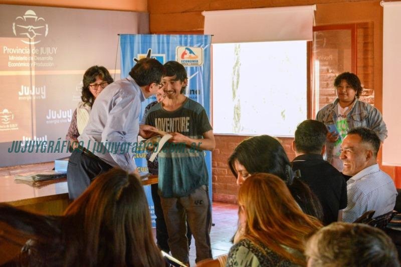 Entrega de microcréditos en Jujuy: Impulso para emprendedores tras procesos formativos 5 Entrega de microcréditos en Jujuy. Impulso para emprendedores tras procesos formativos w19