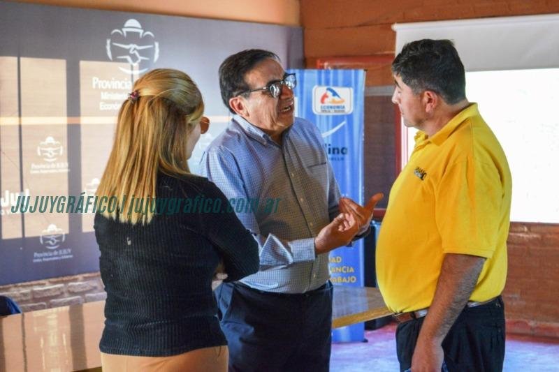 Entrega de microcréditos en Jujuy: Impulso para emprendedores tras procesos formativos 8 Entrega de microcréditos en Jujuy. Impulso para emprendedores tras procesos formativos w27