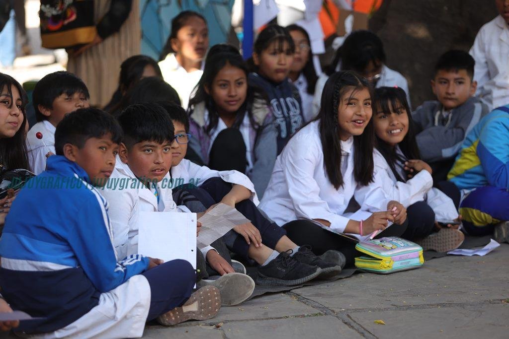 20ª Edición de la Feria del Libro Jujuy: éxito cultural que atrajo a más de 60.000 personas 8 FDL Jujuy 2024 20ª Edición de la Feria del Libro Jujuy. éxito cultural que atrajo a más de 60.000 personas 13