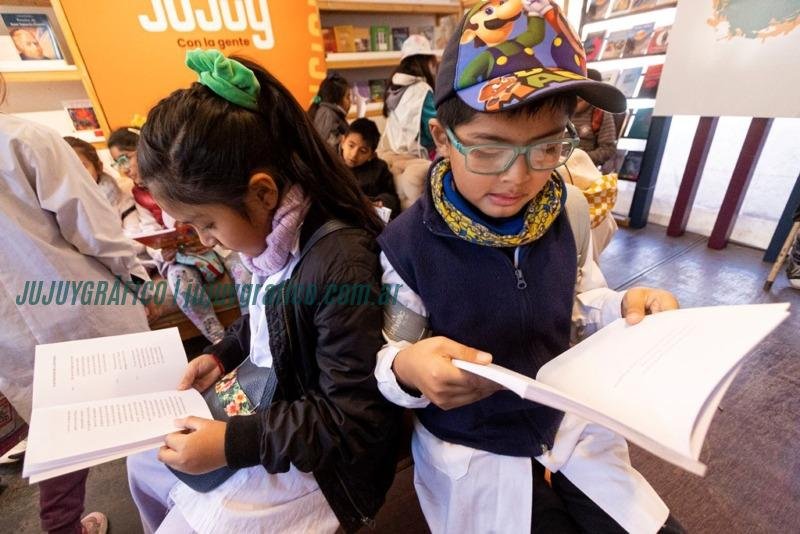 20ª Edición de la Feria del Libro Jujuy: éxito cultural que atrajo a más de 60.000 personas 14 FDL Jujuy 2024 20ª Edición de la Feria del Libro Jujuy. éxito cultural que atrajo a más de 60.000 personas 17
