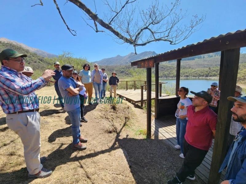 Visita del Banco Mundial y la APN al Parque Provincial Potrero de Yala. Un paso hacia el Desarrollo Sostenible 2 Visita del Banco Mundial y la APN al Parque Provincial Potrero de Yala. Un paso hacia el Desarrollo Sostenible 2