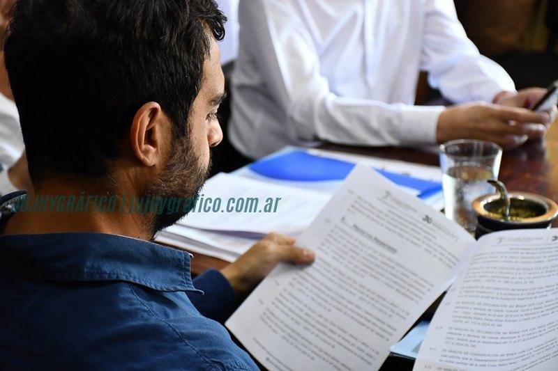 Avanzan en un proyecto que busca implementar las aplicaciones al Sistema Alternativo de Taxis 4 Avanzan en un proyecto que busca implementar las aplicaciones al Sistema Alternativo de Taxis 4