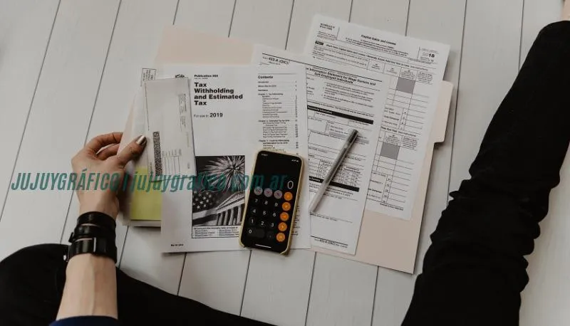 Ingresos y Gastos Claves para mantener el equilibrio en tus finanzas personales 1 Ingresos y Gastos Claves para mantener el equilibrio en tus finanzas personales 1