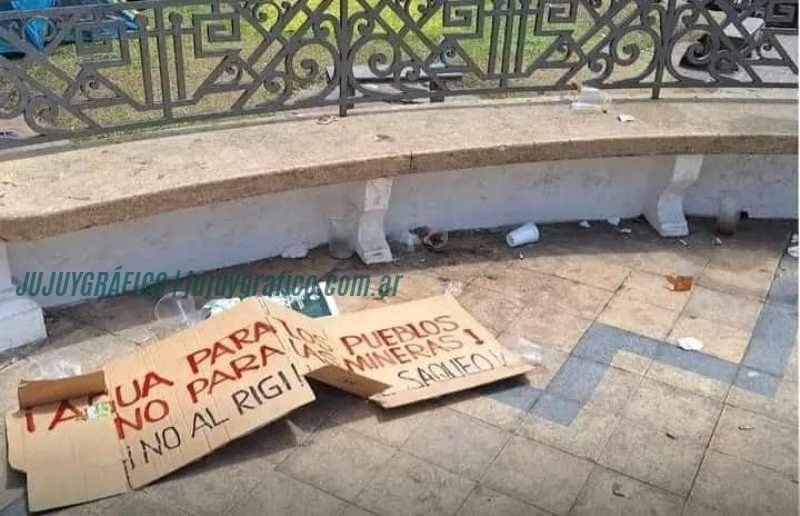 Mugre y vandalismo, el legado del Encuentro de Mujeres y Disidencias en San Salvador de Jujuy 1 Mugre y vandalismo, el legado del Encuentro de Mujeres y Disidencias en San Salvador de Jujuy 18