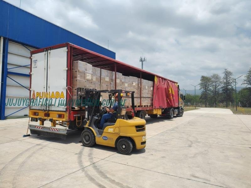 1er despacho EPT Ledesma Ledesma despacha su primer cargamento de envases de caña de azúcar