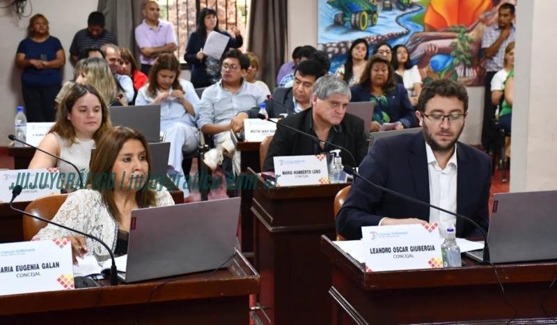 La vergüenza de San Salvador, Concejales ganan más de $4 millones al mes y sancionan menos de 6 ordenanzas 2