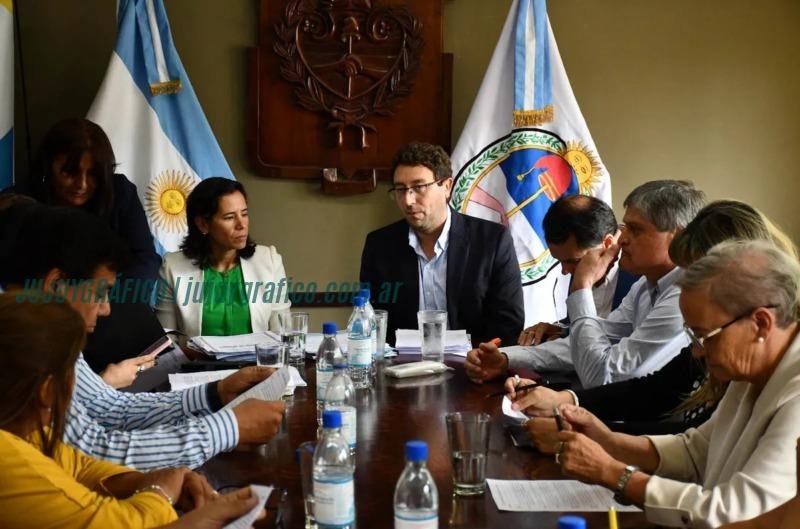 La vergüenza de San Salvador, Concejales ganan más de $4 millones al mes y sancionan menos de 6 ordenanzas 3