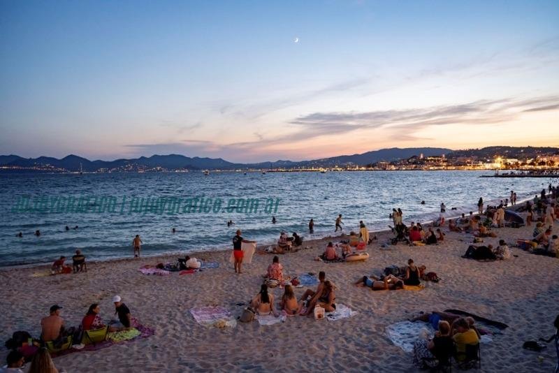 04 Cannes Croisette 04 Cannes Croisette El turismo nocturno, tendencia de viajes para el 2025 (2)