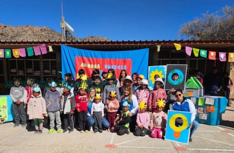 Programa 'Energía, yo te cuido' Día Internacional de la Energía, Jujuy destaca sus logros en sostenibilidad y eficiencia 42 Programa 'Energía, yo te cuido' Día Internacional de la Energía, Jujuy destaca sus logros en sostenibilidad y eficiencia 42