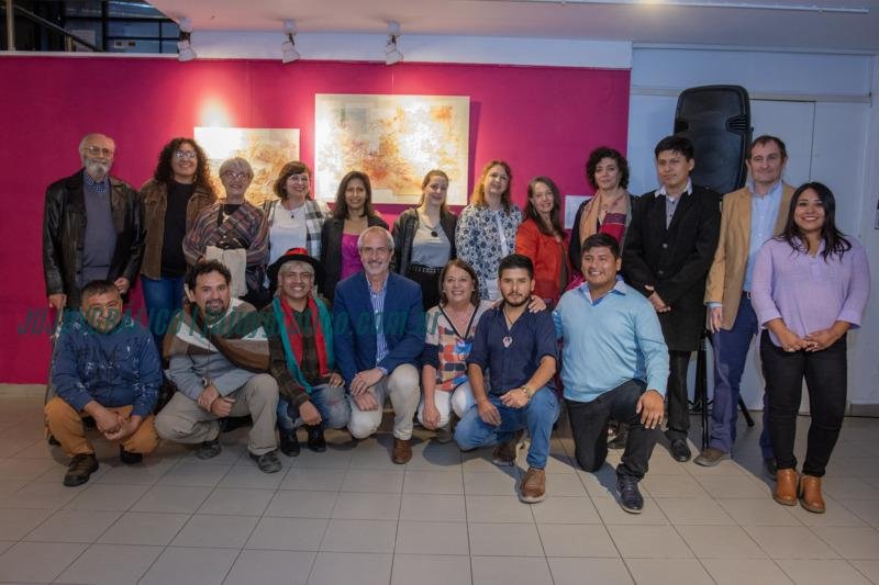 Arte contemporáneo: Ledesma presenta la muestra 'Entorno y experiencias' en Jujuy 5 Arte contemporáneo, Ledesma presenta la muestra Entorno y experiencias en Jujuy 1