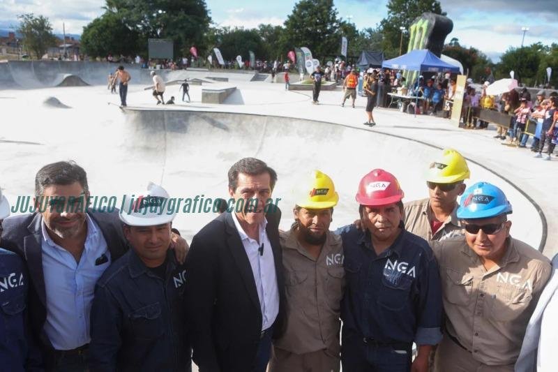 El gobernador Sadir inauguró el Parque Urbano del barrio Túpac Amaru en Alto Comedero 01 El gobernador Sadir inauguró el Parque Urbano del barrio Túpac Amaru en Alto Comedero 01