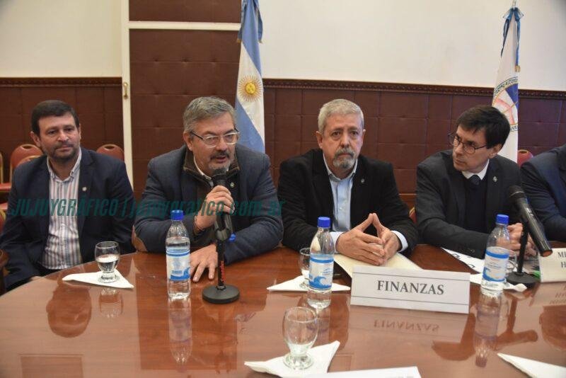 Superávit en Jujuy Ajuste salarial o gestión eficiente 3 Superávit en Jujuy Ajuste salarial o gestión eficiente 3