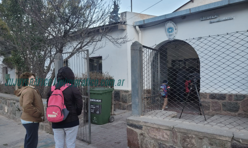 Problemas educativos en Volcán. La lucha por un edificio propio para la secundaria 1 Problemas educativos en Volcán. La lucha por un edificio propio para la secundaria 1
