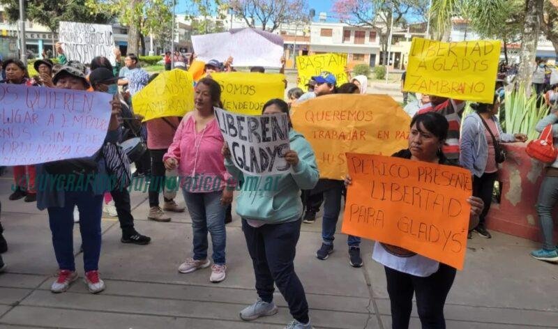 Causa armada, Municipio persigue y humilla a Gladys Zambrano tras detención arbitraria 08 Causa armada, Municipio persigue y humilla a Gladys Zambrano tras detención arbitraria 08