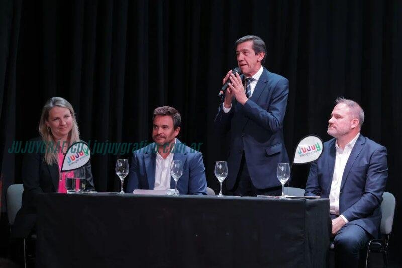 Plan Turismo Sostenible Jujuy 2035. meta de 2,1 millones de visitantes 1 Plan Turismo Sostenible Jujuy 2035. meta de 2,1 millones de visitantes 1