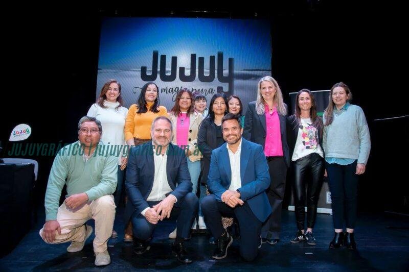 Plan Turismo Sostenible Jujuy 2035. meta de 2,1 millones de visitantes 2 Plan Turismo Sostenible Jujuy 2035. meta de 2,1 millones de visitantes 2