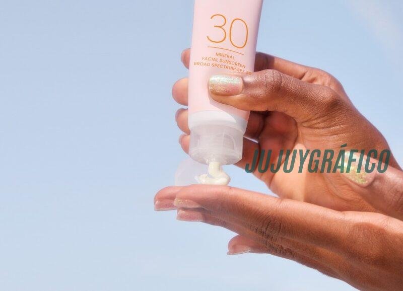 Bloqueador facial. la clave para proteger tu piel y prevenir el envejecimiento 4