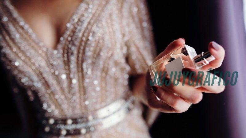 Perfumes que cuentan historias: La Revolución de los aromas femeninos 1 Perfumes que cuentan historias, La Revolución de los aromas femeninos 05