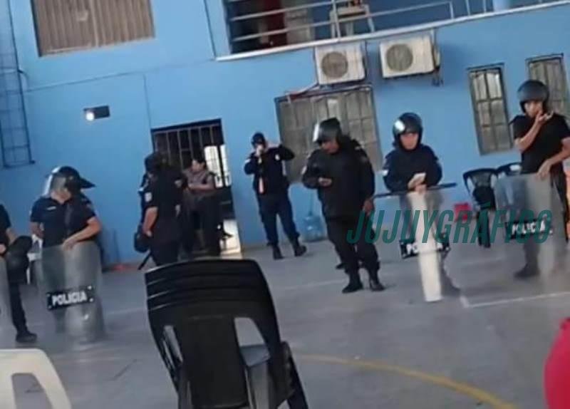 Crisis en SOEAIL, 300 despedidos y brutal represión en el Ingenio Ledesma 6