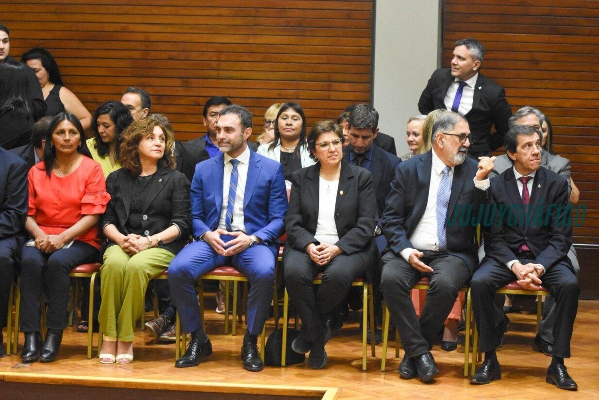 Fractura peronista y crisis institucional, El caos que marcó la jura Legislativa en Jujuy 17 Fractura peronista y crisis institucional, El caos que marcó la jura Legislativa en Jujuy 17