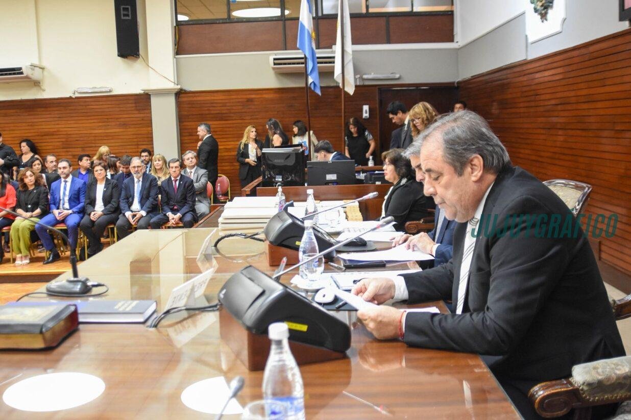 Fractura peronista y crisis institucional, El caos que marcó la jura Legislativa en Jujuy 28 Fractura peronista y crisis institucional, El caos que marcó la jura Legislativa en Jujuy 28