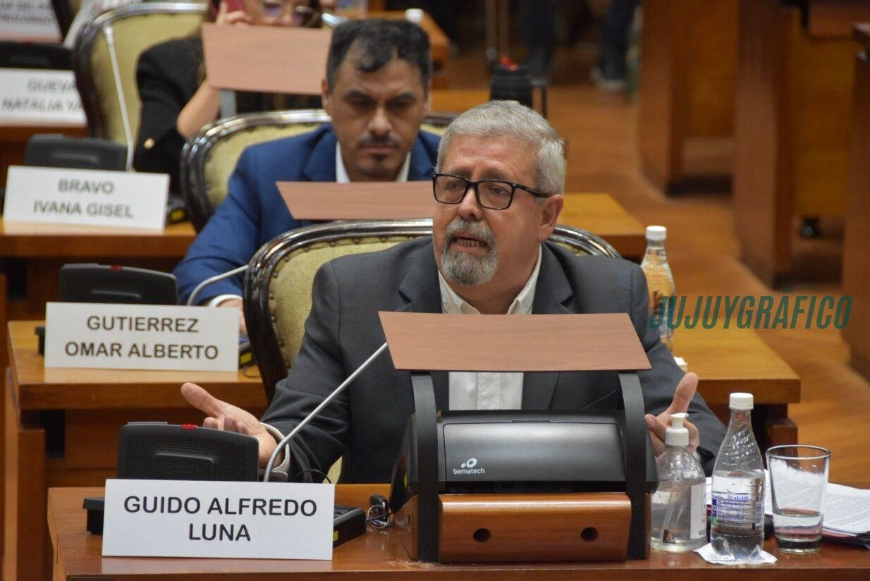 Guido Luna Jujuy aprobó un presupuesto histórico de $2,6 billones para 2026 con polémicas por salarios públicos y nueva deuda 10 Guido Luna Jujuy aprobó un presupuesto histórico de $2,6 billones para 2026 con polémicas por salarios públicos y nueva deuda 10