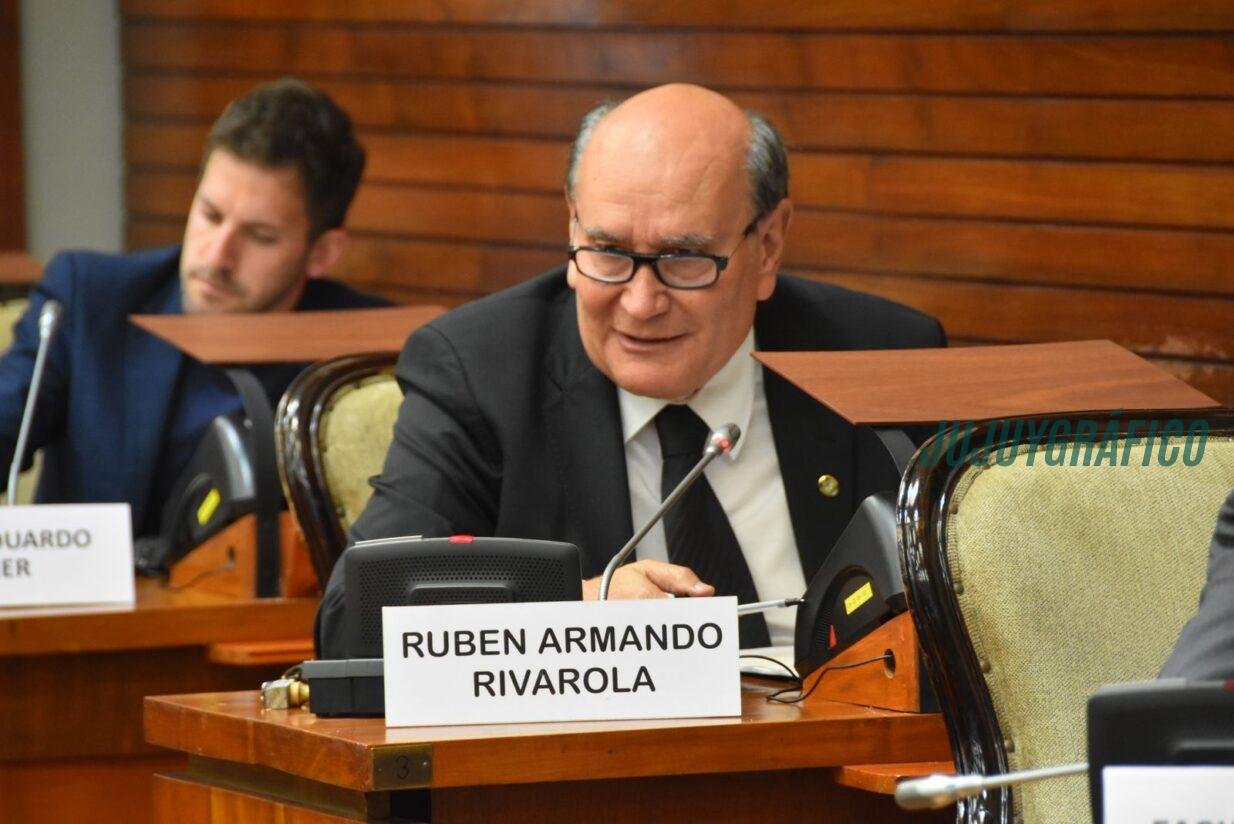 Rubén Armando Rivarola Jujuy aprobó un presupuesto histórico de $2,6 billones para 2026 con polémicas por salarios públicos y nueva deuda 09 Rubén Armando Rivarola Jujuy aprobó un presupuesto histórico de $2,6 billones para 2026 con polémicas por salarios públicos y nueva deuda 09