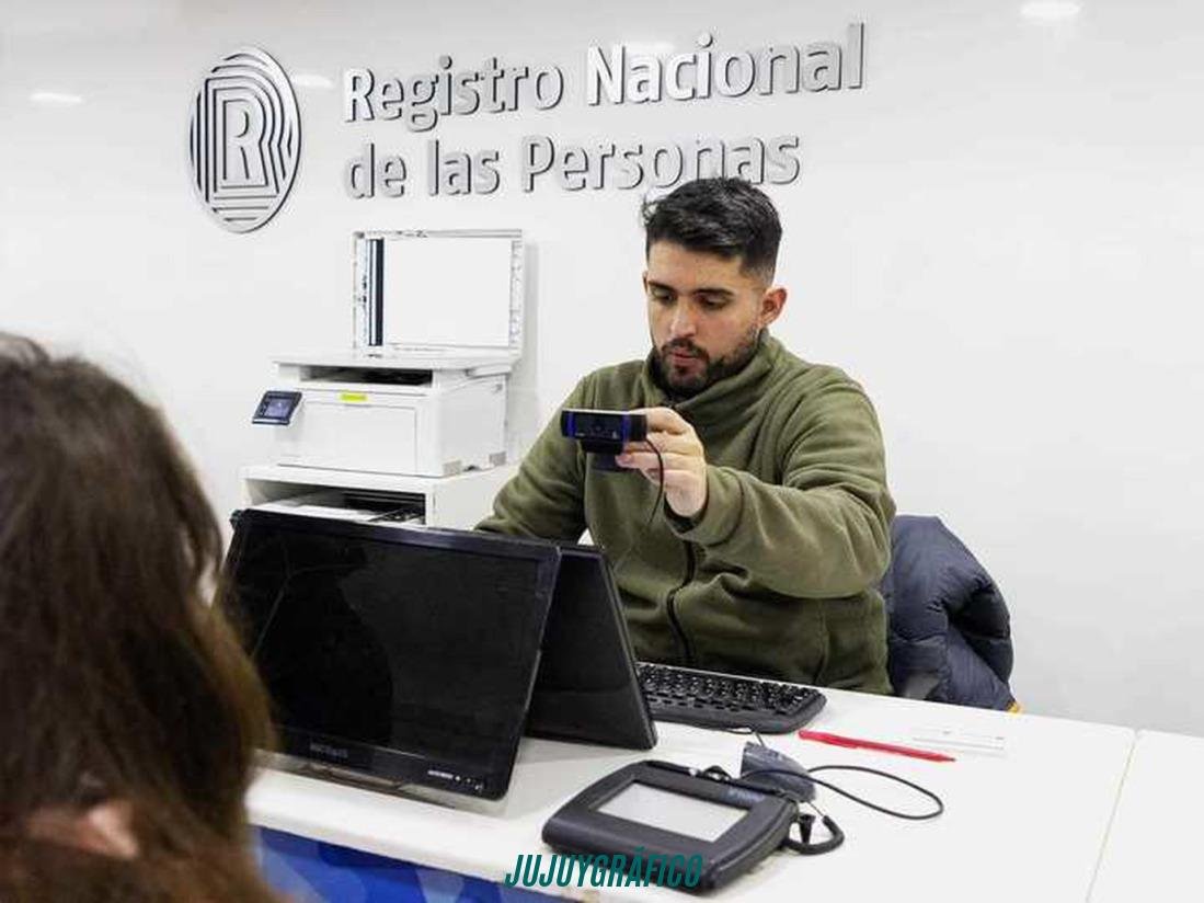 Oficial: Estos son los nuevos y polémicos precios del Renaper para el DNI en 2026 1 Oficial, Estos son los nuevos y polémicos precios del Renaper para el DNI en 2026 1