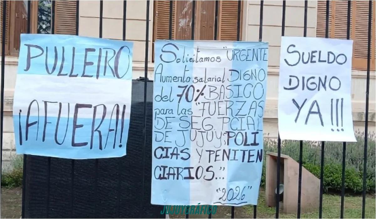 Policías al límite, sueldos de miseria, resoluciones de oro y una noche de furia que sacudió a la provincia 11 Policías al límite, sueldos de miseria, resoluciones de oro y una noche de furia que sacudió a la provincia 11