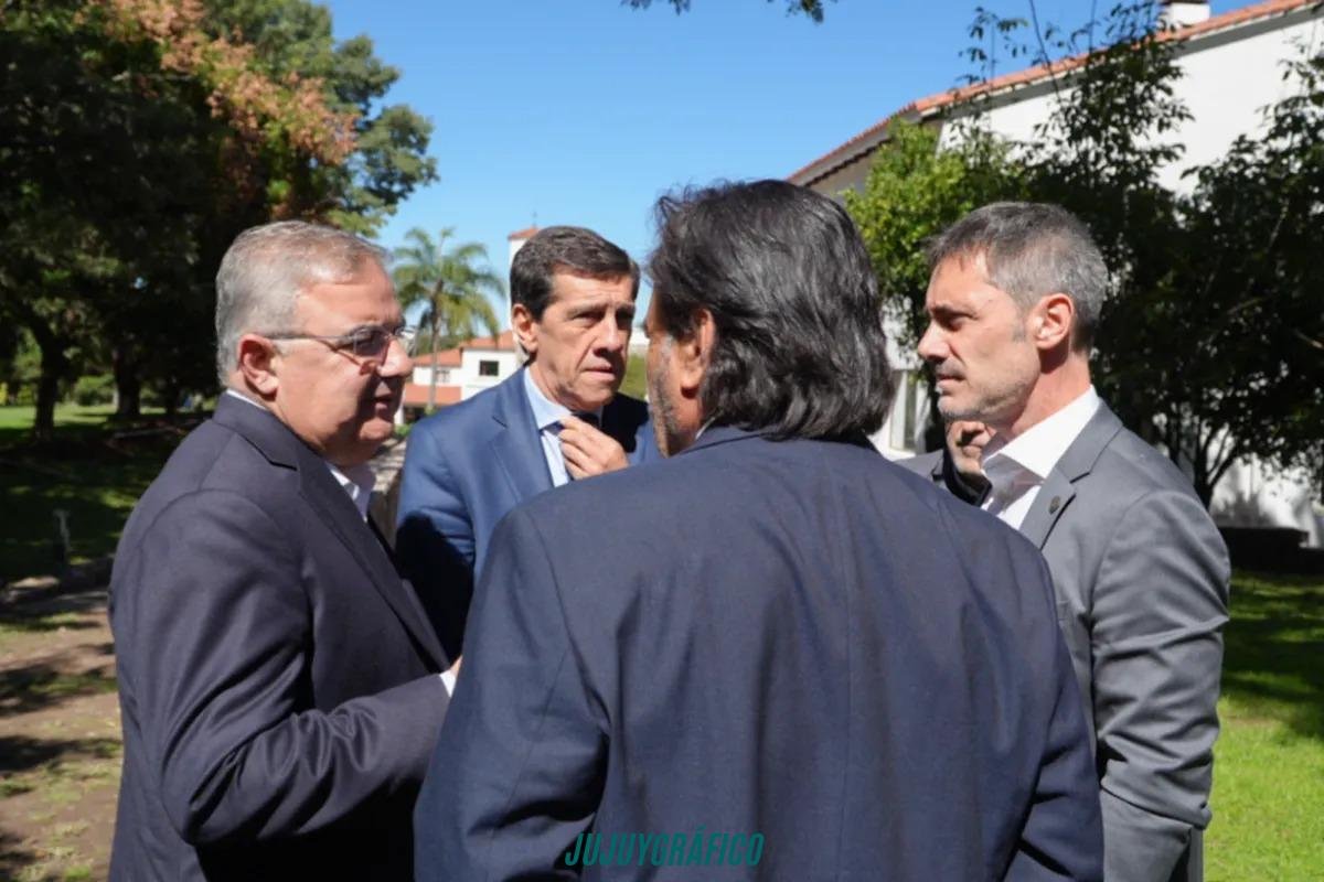 Jujuy epicentro del “oro blanco”, la Mesa del Litio firma acuerdo histórico con el CFI y crea un poderoso bloque regional para blindar inversiones 12