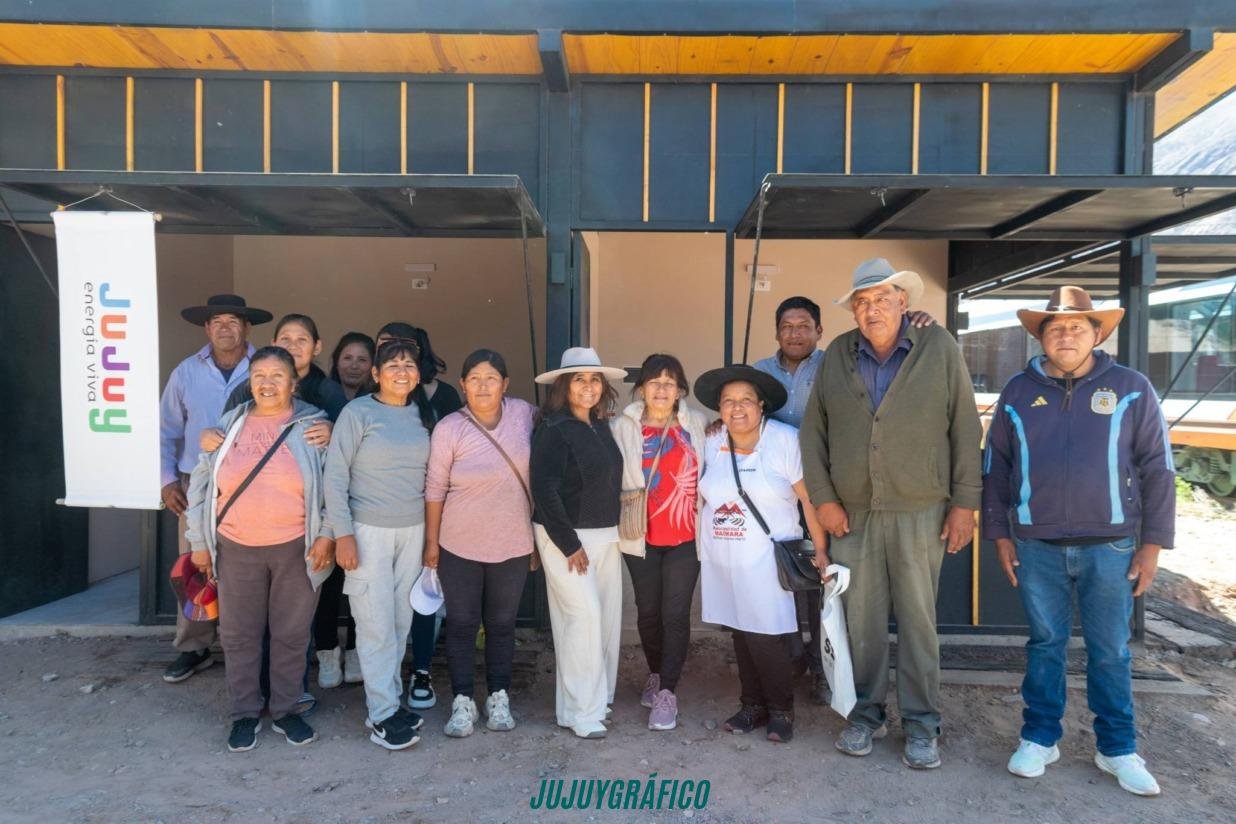 Sadir inauguró el mercado de Maimará en el Tren Solar de la Quebrada: 30 puestos para emprendedores 3 Sadir inauguró el mercado de Maimará en el Tren Solar de la Quebrada, 30 puestos para emprendedores 20