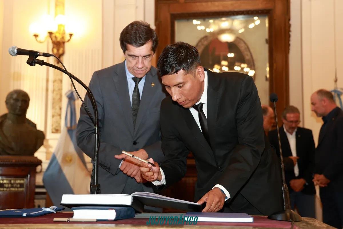 Sadir renueva su gabinete, Lazarte en Gobierno y Berdeja a Trabajo con agenda de diálogo y derechos laborales 2 Sadir renueva su gabinete, Lazarte en Gobierno y Berdeja a Trabajo con agenda de diálogo y derechos laborales 2