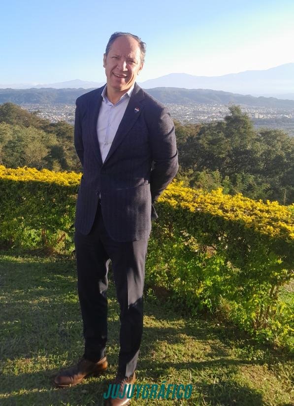 Sebastián Sosa CEO de REMAX. El litio puede hacer por Jujuy lo que Vaca Muerta hizo por Neuquén 12 Sebastián Sosa CEO de REMAX. El litio puede hacer por Jujuy lo que Vaca Muerta hizo por Neuquén 12
