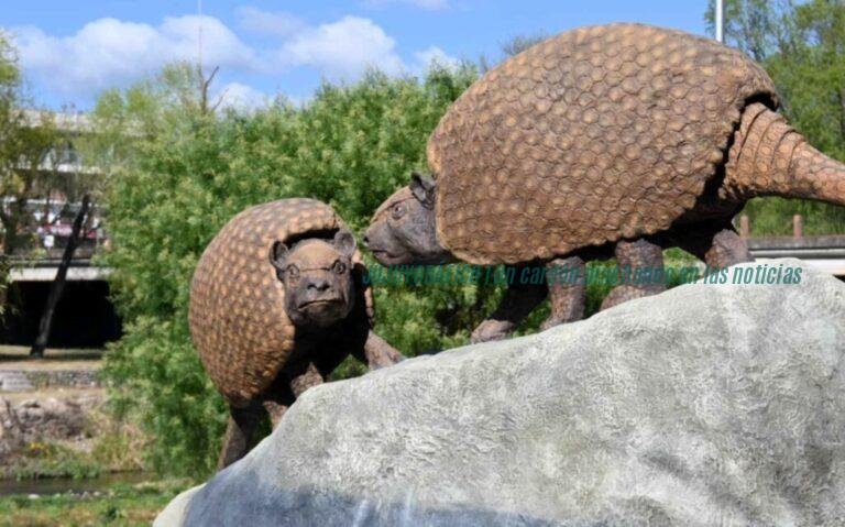 Gliptodonte del Xibi Xibi, presentan las esculturas de un gigante de 6,3 millones de años 16 Escultura del gliptodonte del Xibi Xibi en el Parque Lineal de San Salvador de Jujuy
